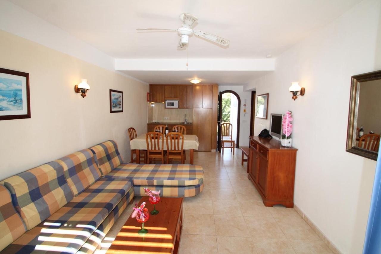 Apartaments Talayot 칼라엔블레인즈 외부 사진
